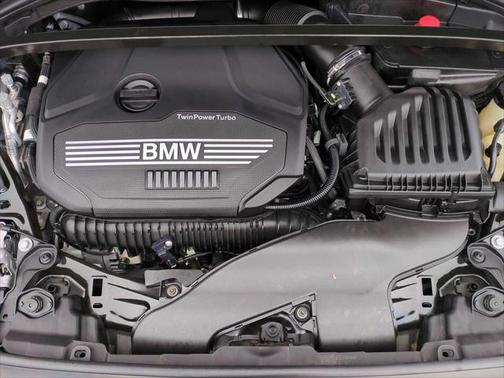 2022 BMW 228 Gran Coupe i xDrive