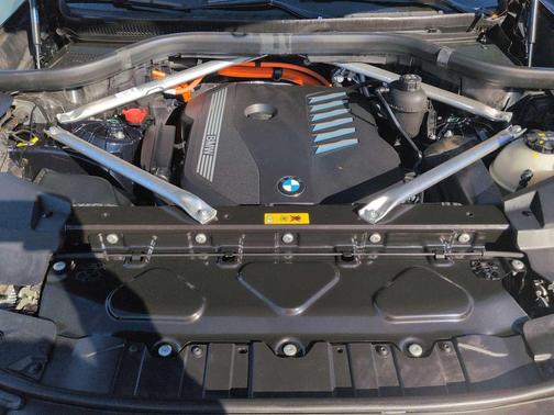 2023 BMW X5 PHEV xDrive45e