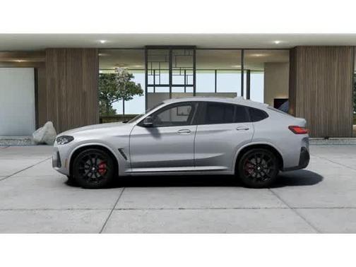 2025 BMW X4 M40i