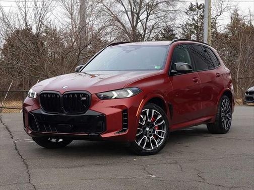 2024 BMW X5 M60i