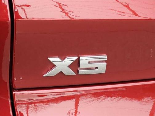 2024 BMW X5 M60i