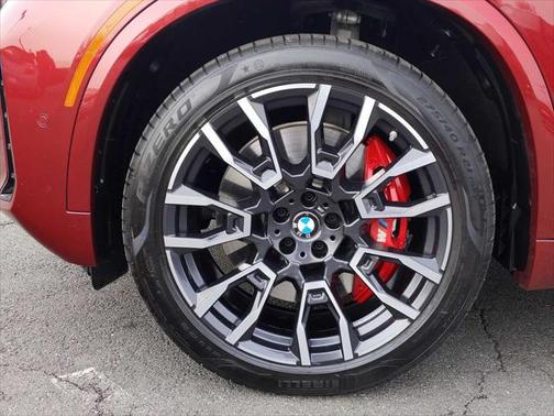 2024 BMW X5 M60i
