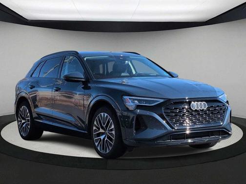 2024 Audi Q8 e-tron Premium