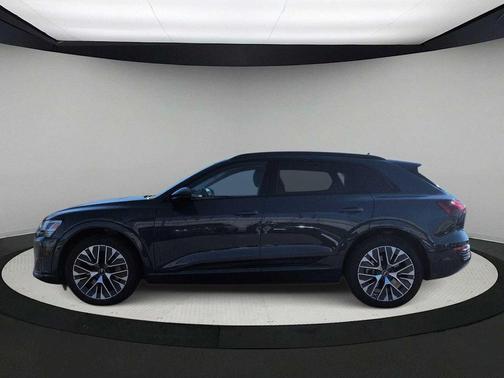 2024 Audi Q8 e-tron Premium