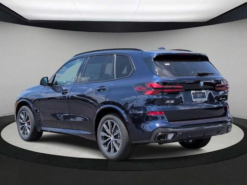 Tanzanite Blue II Metallic 2026 BMW X5 xDrive40i