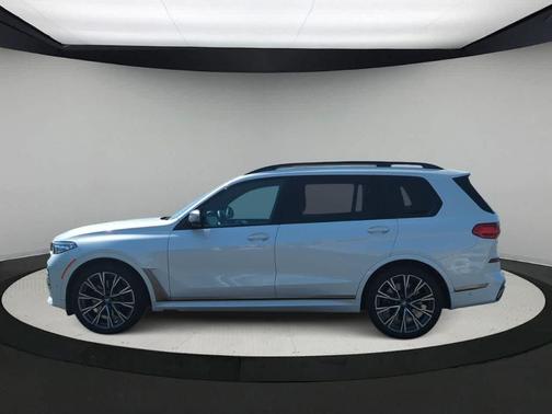 2020 BMW X7 M50i