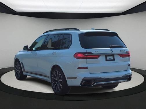 2020 BMW X7 M50i