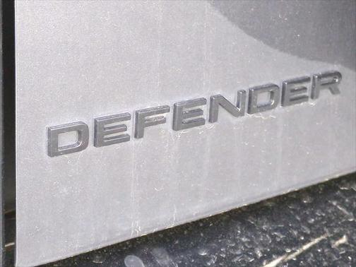 2024 Land Rover Defender P525 V8