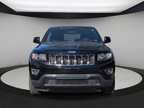 Brilliant Black Crystal Pearlcoat 2014 Jeep Grand Cherokee Laredo