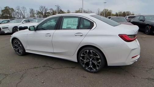 2025 BMW 330 i xDrive