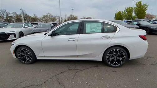 2025 BMW 330 i xDrive