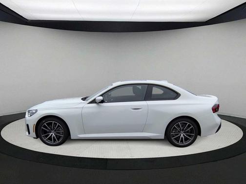 2026 BMW 230 i xDrive