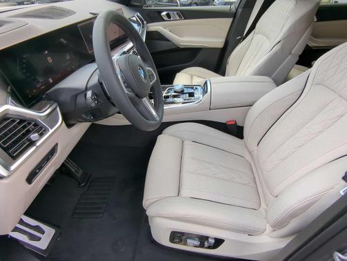 2026 BMW X7 M60i