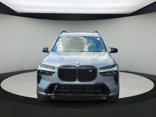 2026 BMW X7 M60i