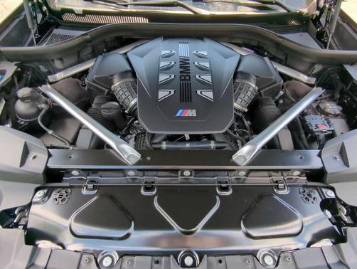 2026 BMW X7 M60i