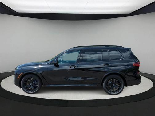 2026 BMW X7 M60i