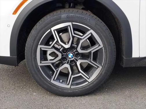 2025 BMW X2 xDrive28i