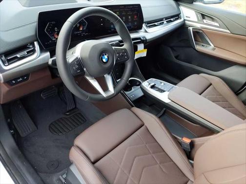 2025 BMW X2 xDrive28i