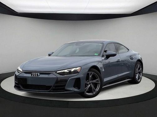 2023 Audi e-tron GT Premium Plus