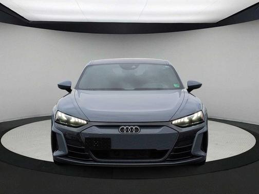 2023 Audi e-tron GT Premium Plus