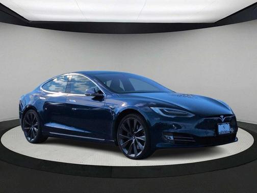 2020 Tesla Model S Long Range Plus