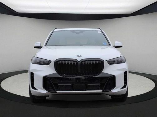 Mineral White Metallic 2026 BMW X5 PHEV xDrive50e