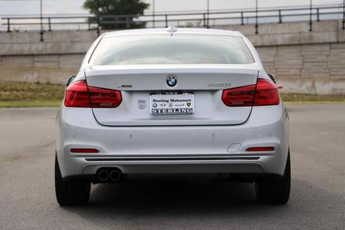 2018 BMW 330 i xDrive