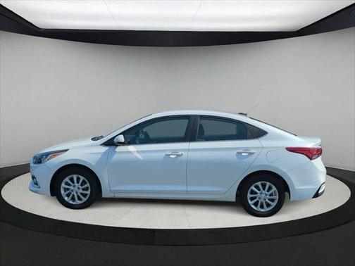 2022 Hyundai Accent SEL