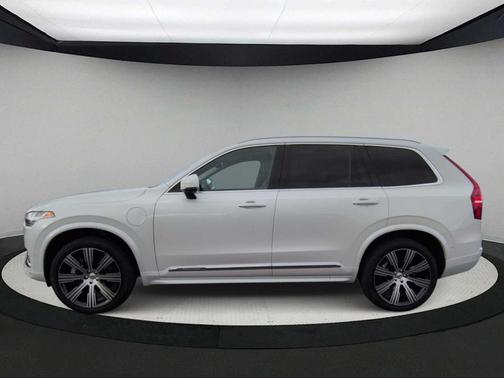 2022 Volvo XC90 Recharge Plug-In Hybrid T8 Inscription Extended Range 7P