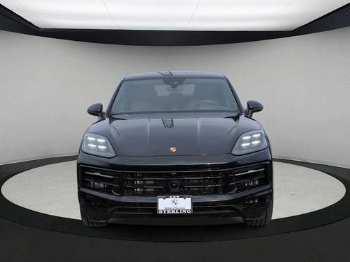 2025 Porsche Cayenne AWD