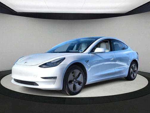 2019 Tesla Model 3 Standard Range Plus