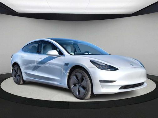 2019 Tesla Model 3 Standard Range Plus
