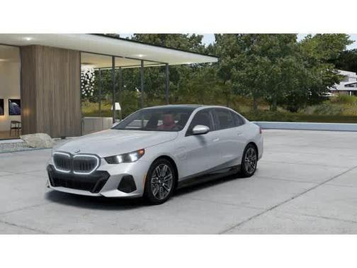 2026 BMW 550e xDrive