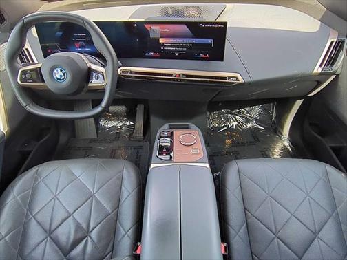 2023 BMW iX M60