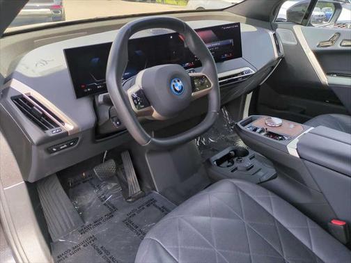 2023 BMW iX M60