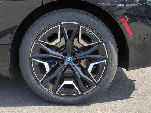 2023 BMW iX M60
