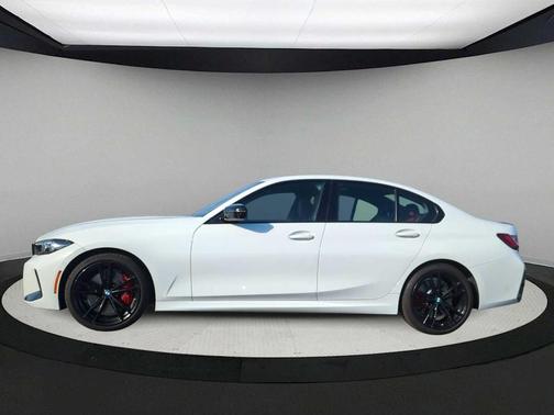 2023 BMW 330 i xDrive