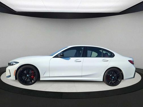 2023 BMW 330 i xDrive