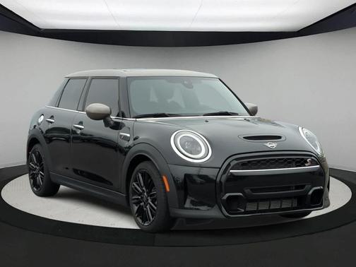 2023 MINI Hardtop Cooper S
