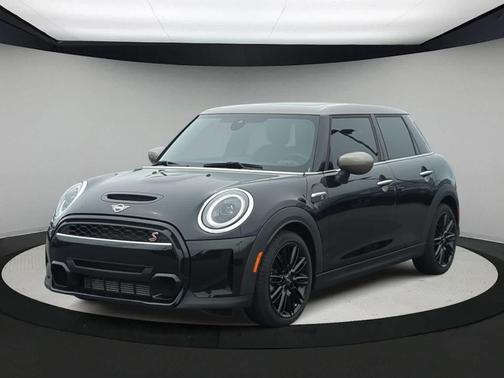2023 MINI Hardtop Cooper S