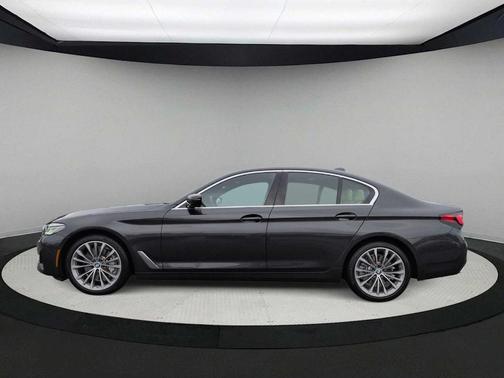 Dark Graphite Metallic 2023 BMW 530 i xDrive