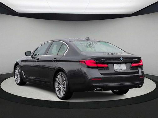 Dark Graphite Metallic 2023 BMW 530 i xDrive