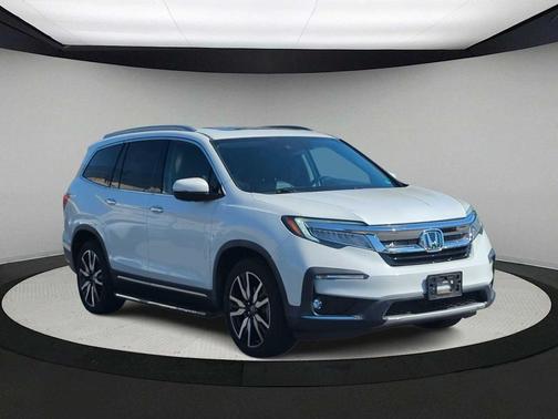 2020 Honda Pilot Touring 8-Passenger