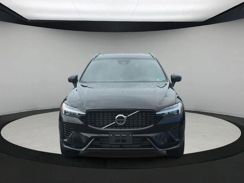 2025 Volvo XC60 Plug-In Hybrid T8 Ultra