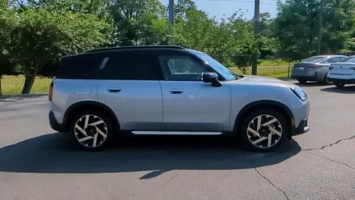2025 MINI Countryman Base