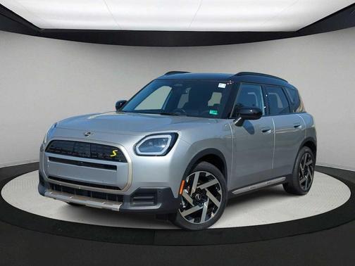 2025 MINI Countryman Base