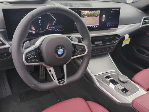 2025 BMW 330 i xDrive