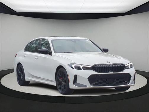 2025 BMW 330 i xDrive