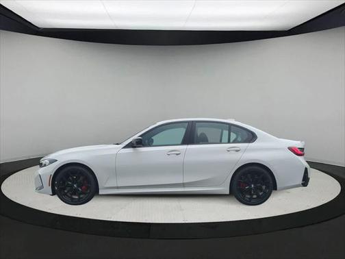 2025 BMW 330 i xDrive