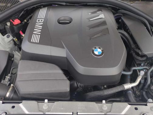 2025 BMW 330 i xDrive